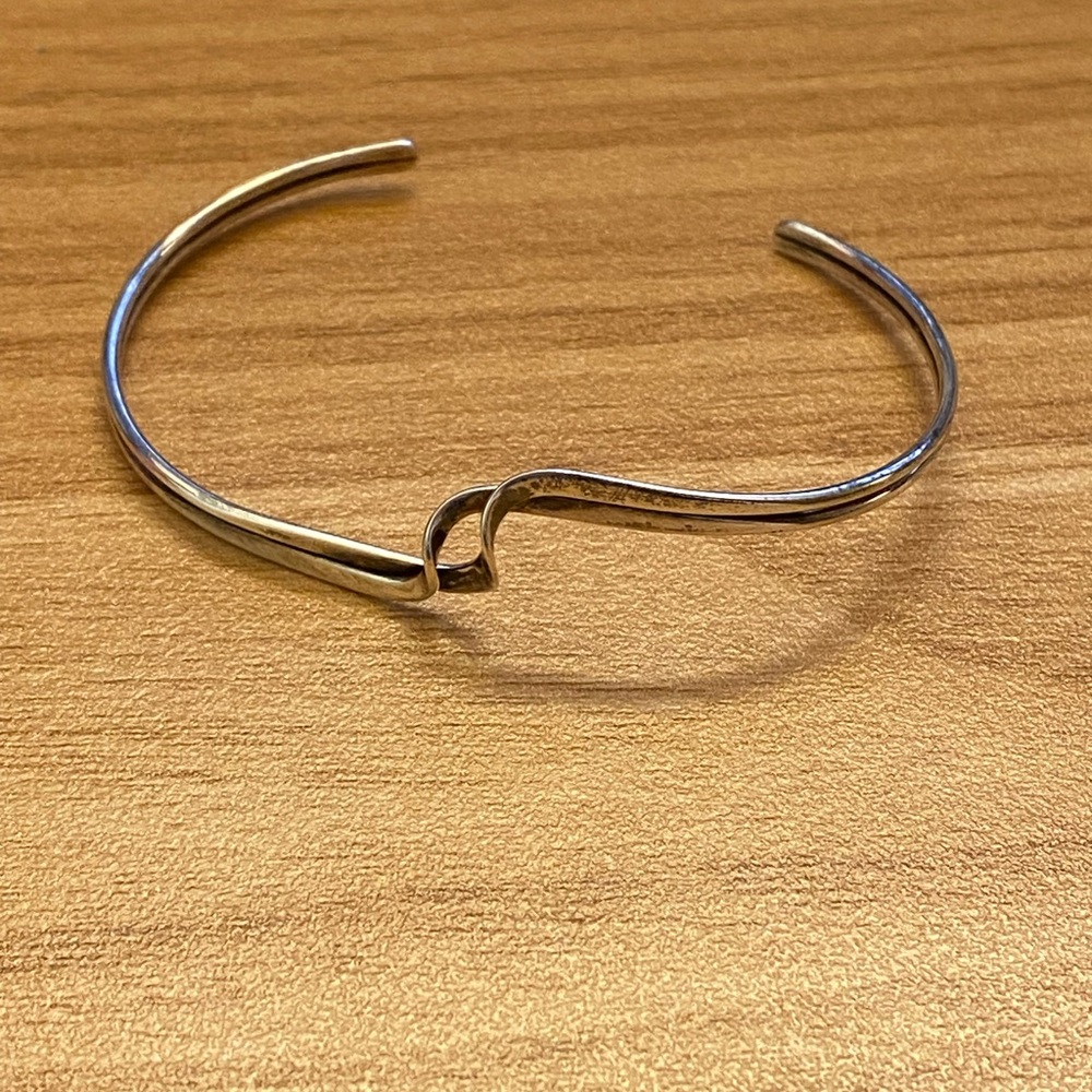 Classic silver twist bangle bracelet-signed
